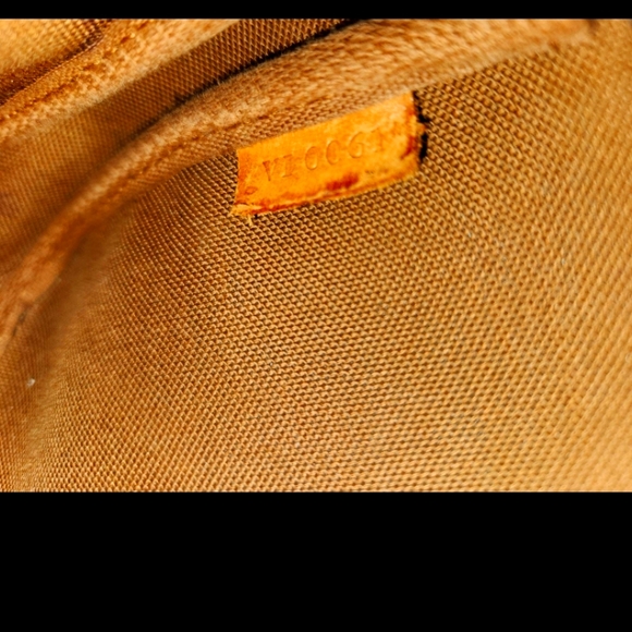 Louis Vuitton Pochette Accessoires DATE STAMPED VI0061 - Picture 4 of 12